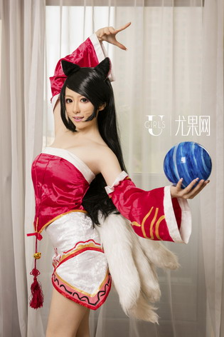 丰满美女